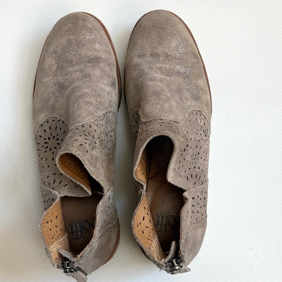 Sofft Barrosa Metallic Ankle Booties - Picture 6 of 12